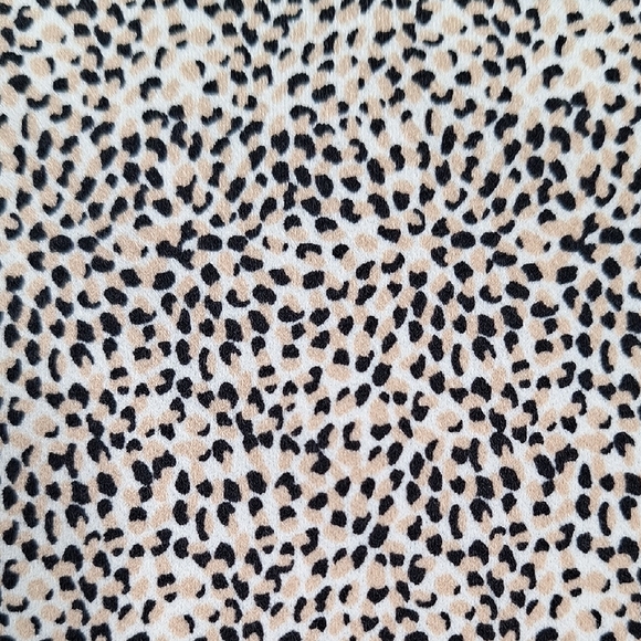 Adrianna Papell V-Neck Top With Pleated Flutter Sleeves - Picture 7 of 12